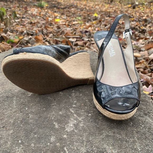 Michael Kors sandals black open toe MK Zoe Sling Patent Pumps Size 7M - Picture 5 of 7